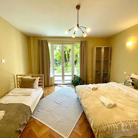 Bohemian Bright & Calm 2Br - Top Center - Private Balcony София Екстериор снимка