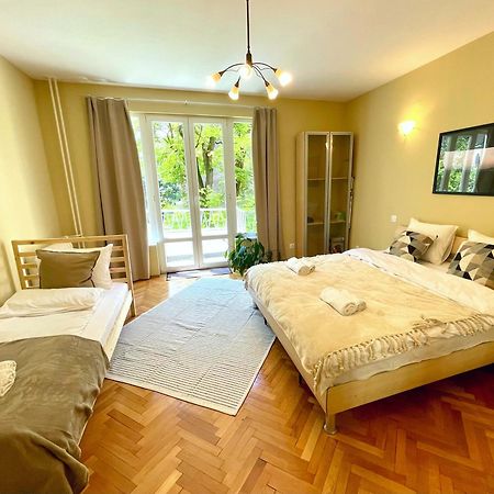 Bohemian Bright & Calm 2Br - Top Center - Private Balcony София Екстериор снимка