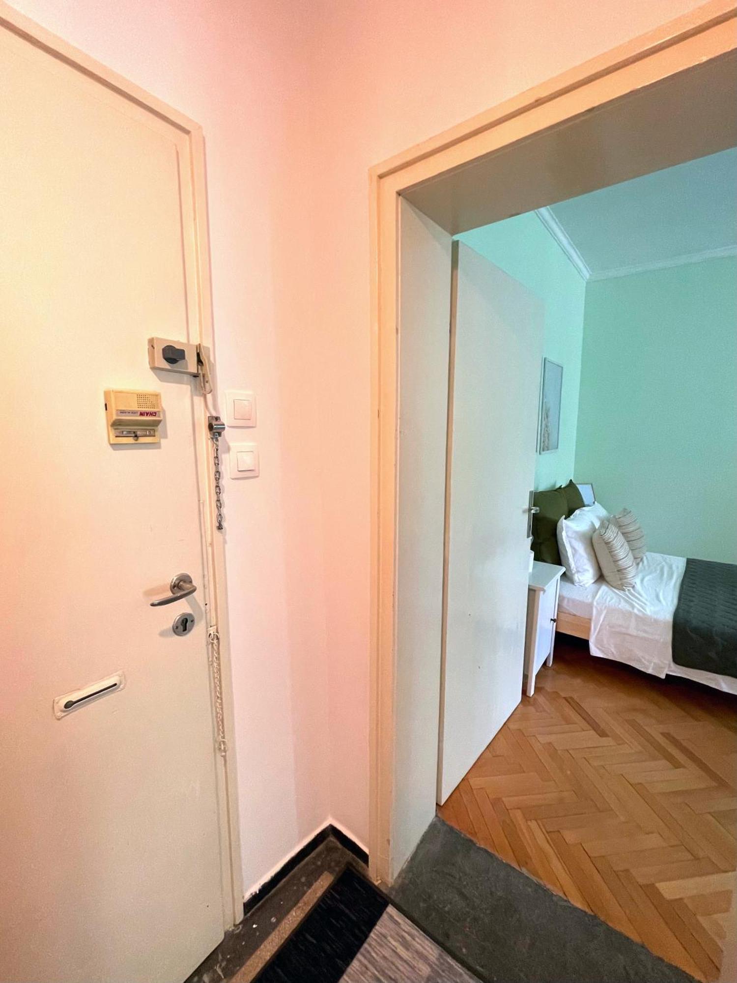 Bohemian Bright & Calm 2Br - Top Center - Private Balcony София Екстериор снимка