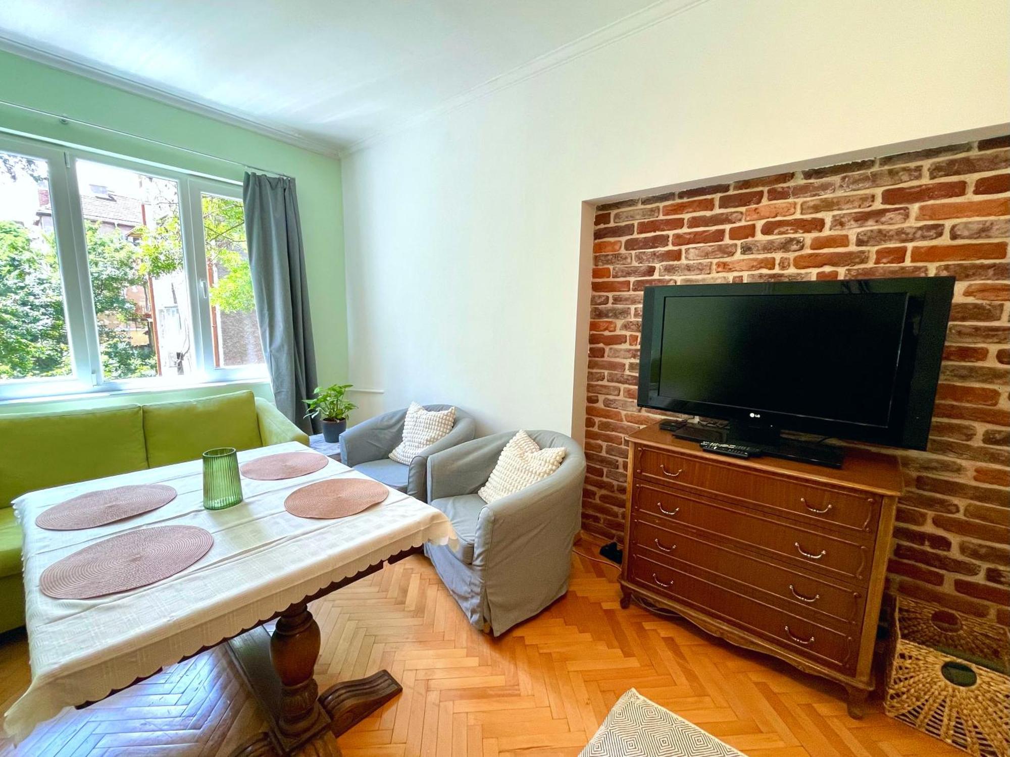 Bohemian Bright & Calm 2Br - Top Center - Private Balcony София Екстериор снимка