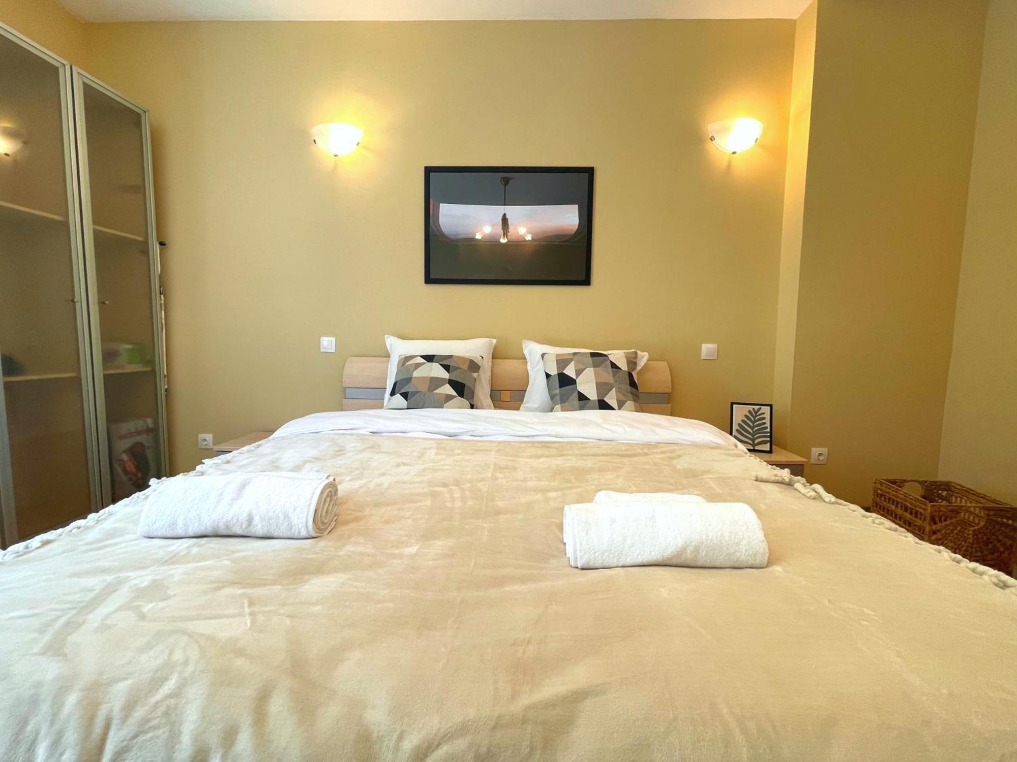 Bohemian Bright & Calm 2Br - Top Center - Private Balcony София Екстериор снимка