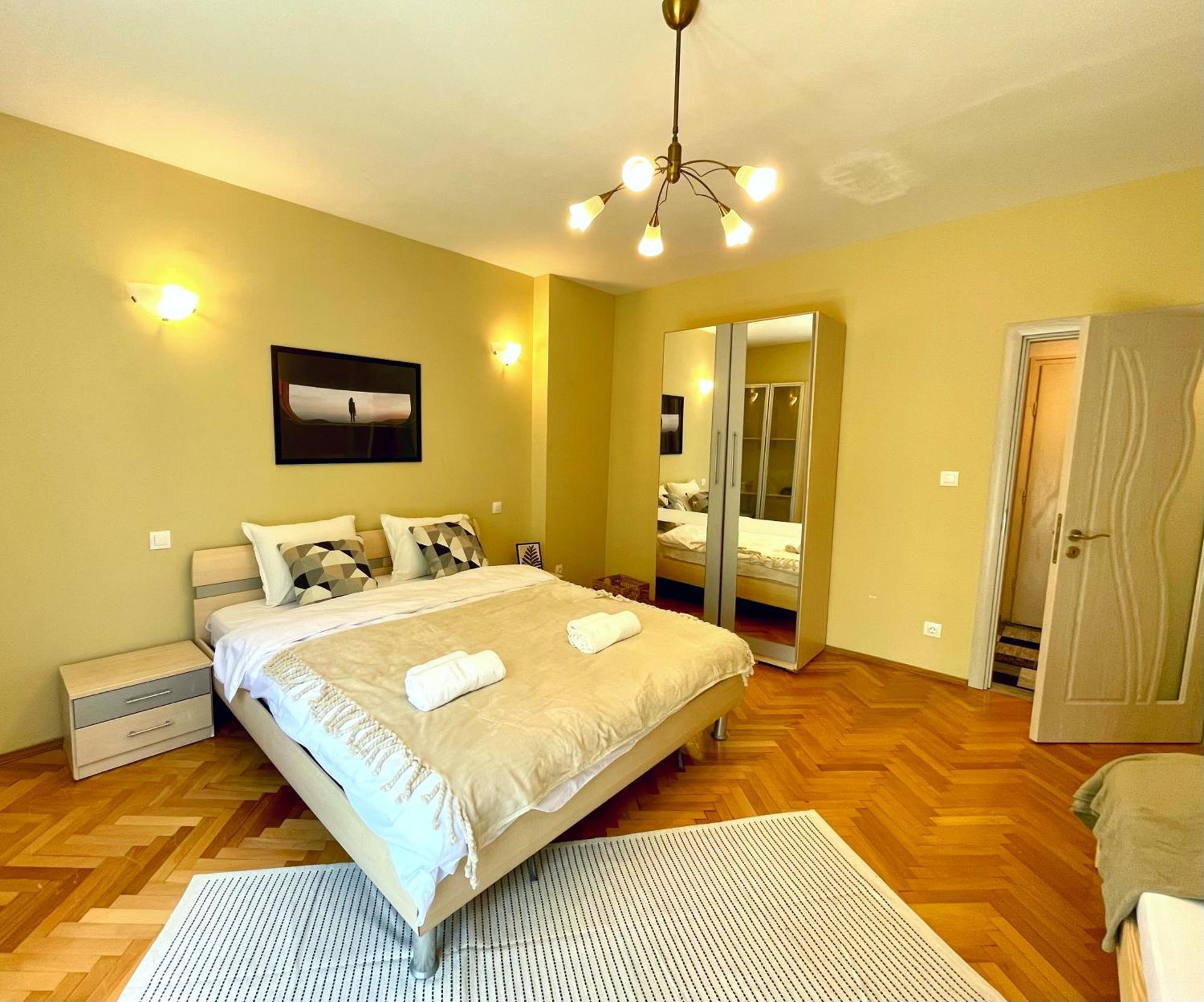 Bohemian Bright & Calm 2Br - Top Center - Private Balcony София Екстериор снимка