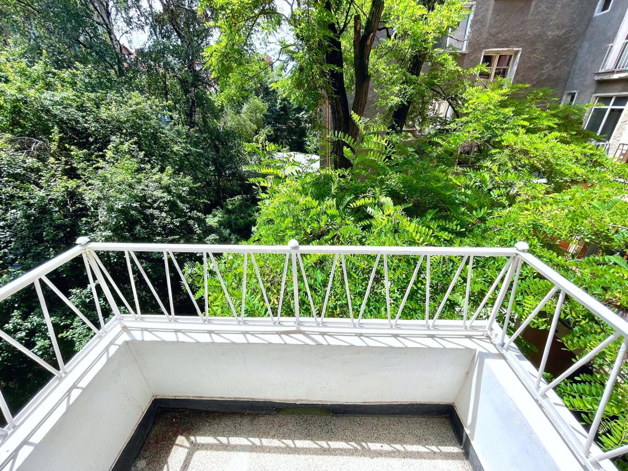 Bohemian Bright & Calm 2Br - Top Center - Private Balcony София Екстериор снимка